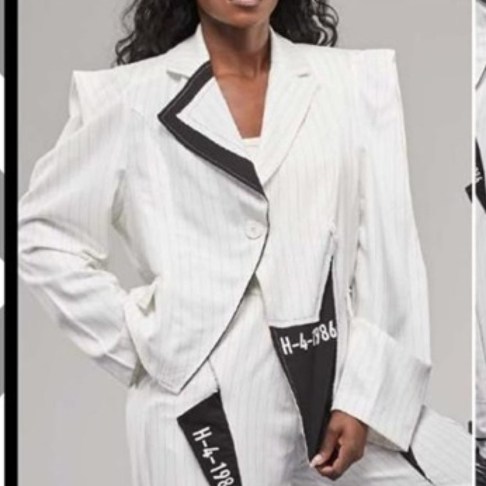 h4 Striped elegant blazer